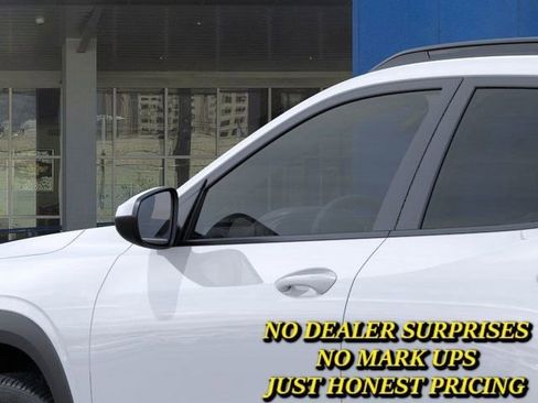 New 2026 Chevrolet Trax LT FWD image 12