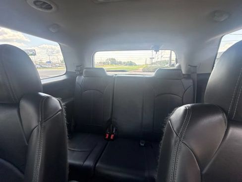 Used 2015 GMC Acadia SLT FWD image 26