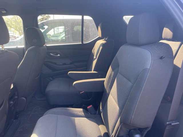 Used 2023 Chevrolet Traverse LT FWD image 7
