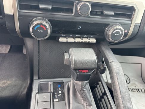 Used 2024 Toyota Tacoma TRD Off-Road image 13