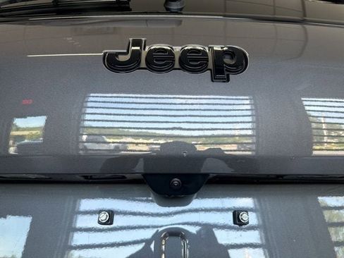 New 2025 Jeep Grand Cherokee L Altitude image 20