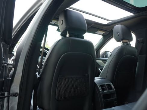 Used 2022 Jaguar F-PACE S AWD/4WD image 31