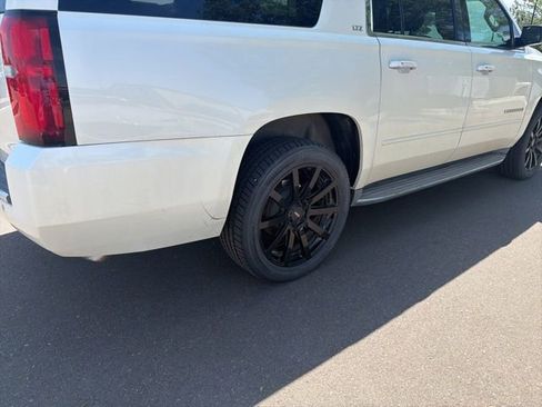 Used 2015 Chevrolet Suburban LTZ w/ Max Trailering Package AWD/4WD image 4