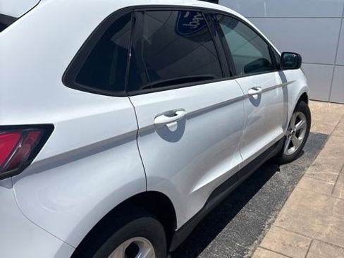 Used 2020 Ford Edge SE w/ Cargo Accessory Package FWD image 7