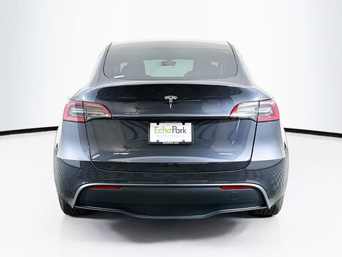 Used 2025 Tesla Model Y Long Range RWD image 7