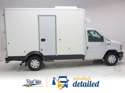 Used 2023 Ford E-350 and Econoline 350 Super Duty w/ Power Windows & Locks Group RWD image 2
