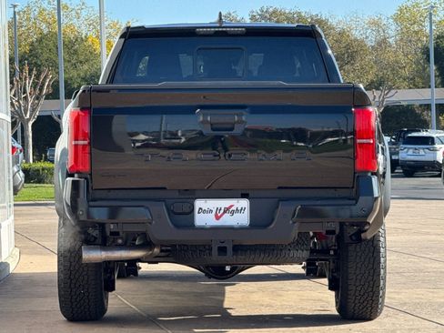 New 2026 Toyota Tacoma TRD Off-Road image 5