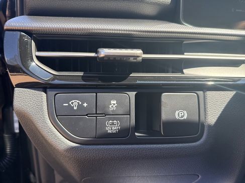 New 2026 Kia Sportage S image 25