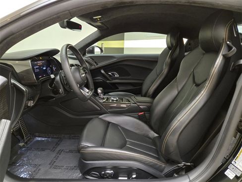 Used 2021 Audi R8 V10 w/ Premium Package image 17