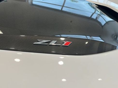 Used 2018 Chevrolet Camaro ZL1 RWD image 21