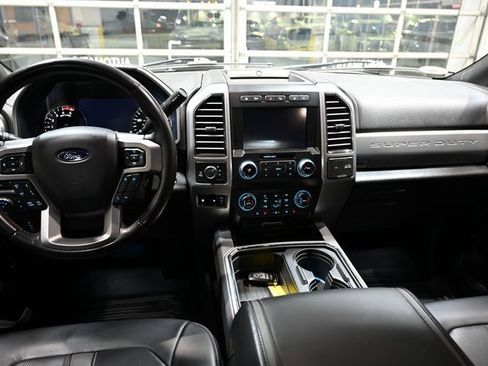 Used 2019 Ford F250 Platinum w/ Platinum Ultimate Package image 15