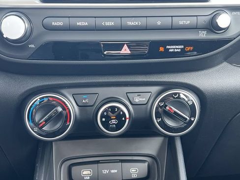 New 2026 Hyundai Venue SE FWD image 12