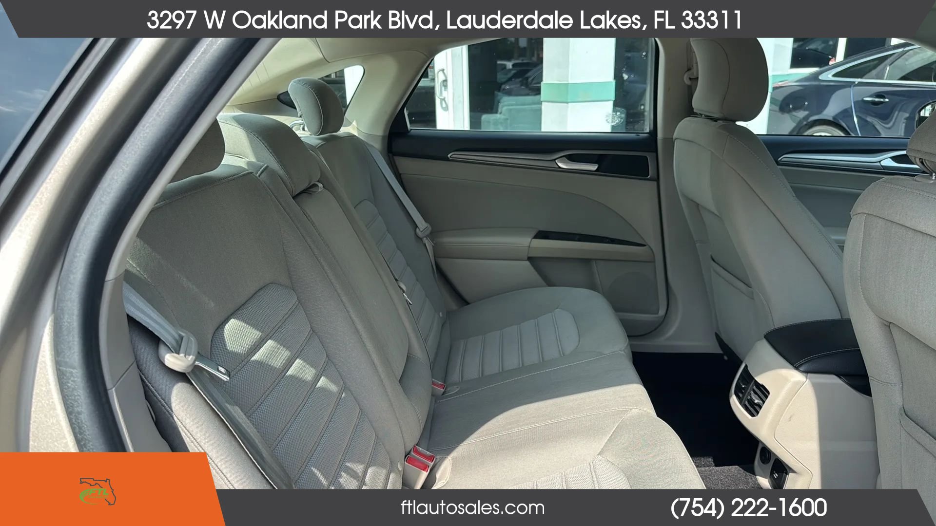 Used 2018 Ford Fusion SE FWD image 30