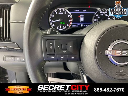Used 2024 Nissan Pathfinder SV w/ SV Premium Package AWD/4WD image 14