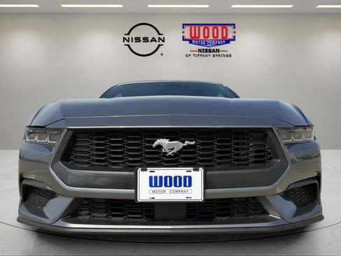Used 2024 Ford Mustang Convertible image 6