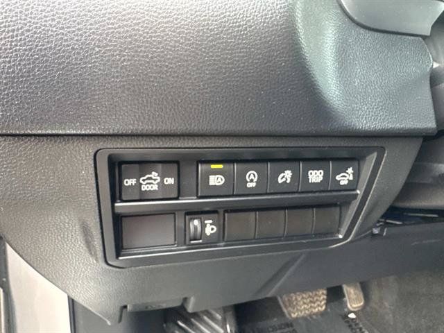 Used 2022 Toyota Tundra SR5 w/ Convenience Package RWD image 10