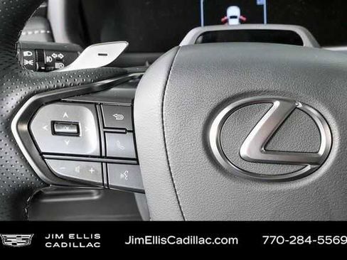 Used 2025 Lexus LX 700h F Sport AWD/4WD image 21