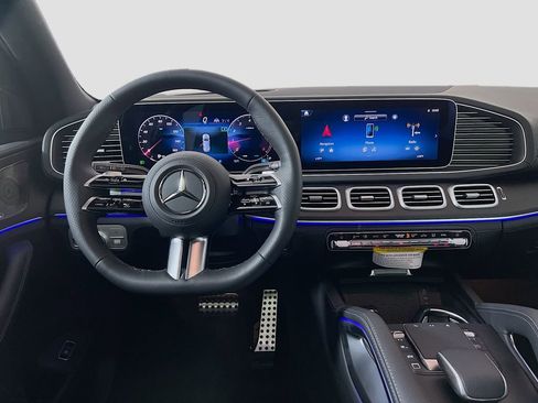 New 2026 Mercedes-Benz GLS 580 4MATIC image 26