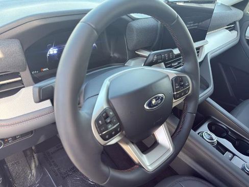 New 2026 Ford Explorer Active w/ Active Comfort Package image 8