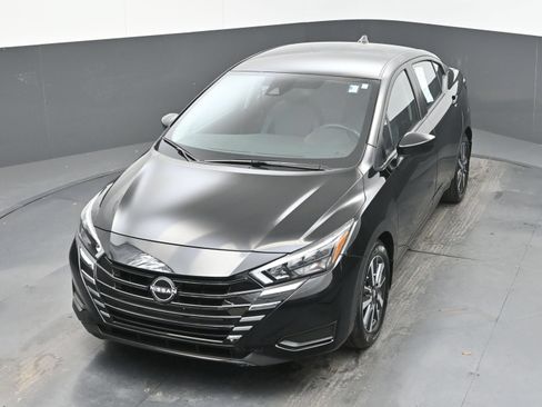 Certified 2025 Nissan Versa SV w/ Trunk Package FWD image 31