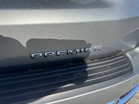 Used 2025 Chevrolet Tahoe Premier RWD image 9