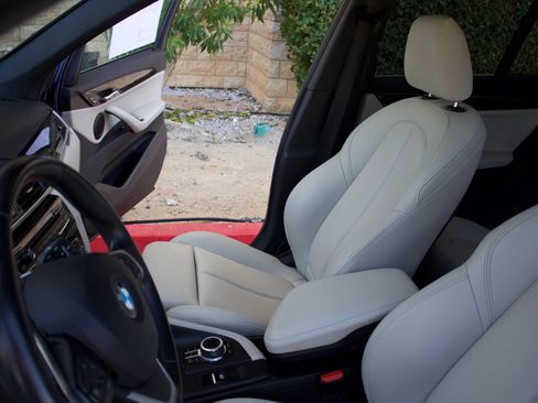 Used 2019 BMW X1 sDrive28i w/ Convenience Package FWD image 18