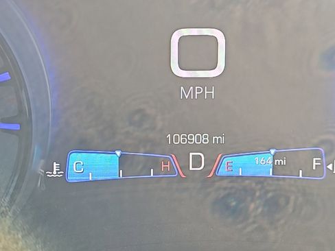 Used 2015 Chrysler 300 S image 10