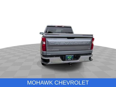 Certified 2022 Chevrolet Silverado 1500 LT AWD/4WD image 8