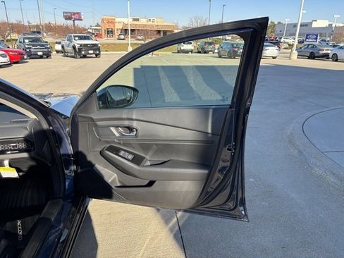 Used 2025 Honda Accord Touring image 24