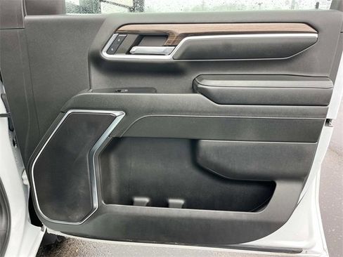 Used 2024 Chevrolet Silverado 3500 LT image 25