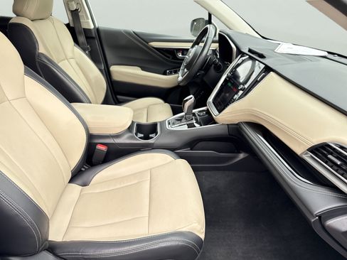 Used 2020 Subaru Outback Limited image 23
