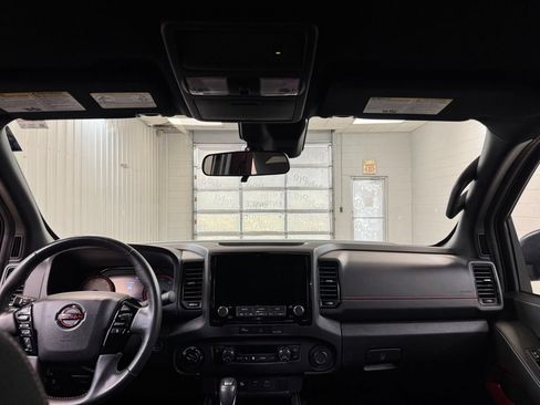 Used 2024 Nissan Frontier PRO-4X w/ Technology Package AWD/4WD image 21