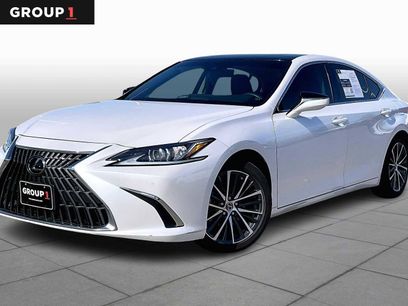 Certified 2023 Lexus ES 350 w/ Premium Package