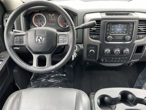 Used 2018 RAM 2500 Tradesman w/ Chrome Appearance Group image 7
