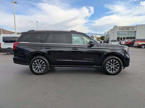 Used 2025 Ford Expedition Platinum AWD/4WD image 3