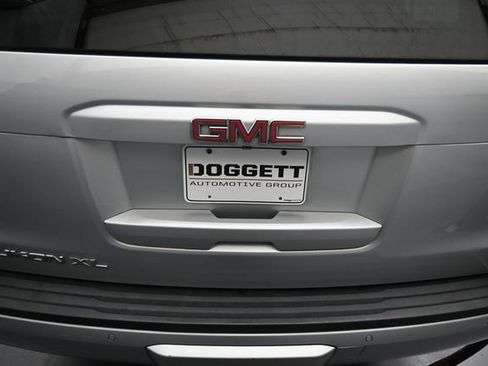 Used 2019 GMC Yukon XL SLT w/ Open Road Package AWD/4WD image 16
