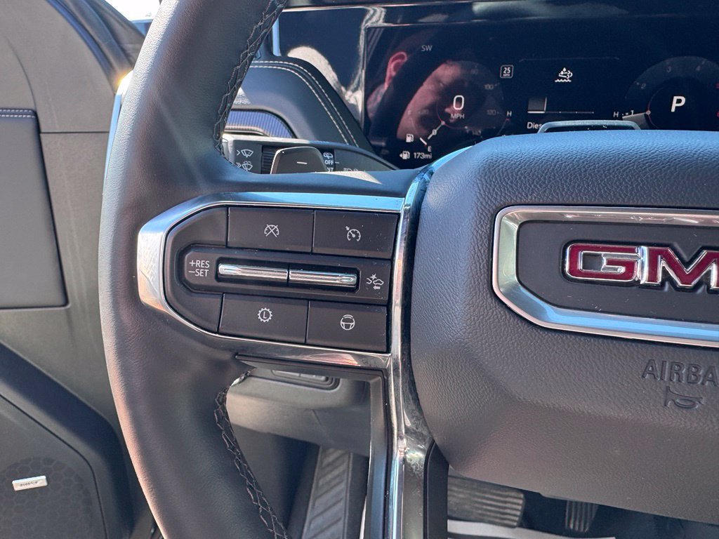 Used 2026 GMC Yukon Elevation w/ Elevation Premium Package AWD/4WD image 15