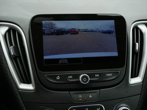 Used 2024 Chevrolet Malibu LT image 30