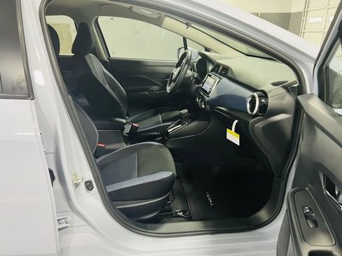 New 2025 Nissan Versa SV w/ Trunk Package image 32