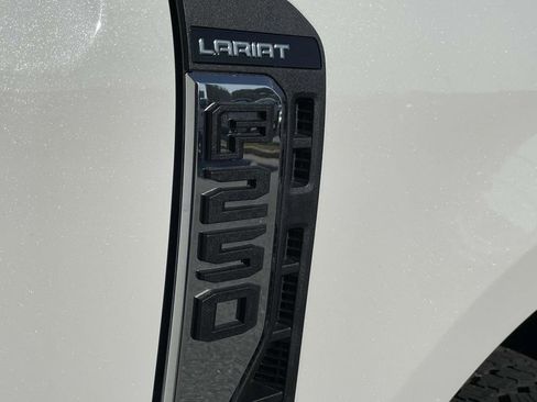 New 2026 Ford F250 Lariat w/ Lariat Ultimate Package image 9