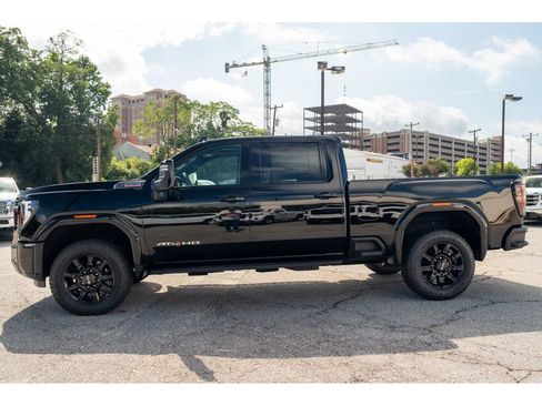 New 2026 GMC Sierra 2500 AT4 w/ AT4 Premium Plus Package AWD/4WD image 5