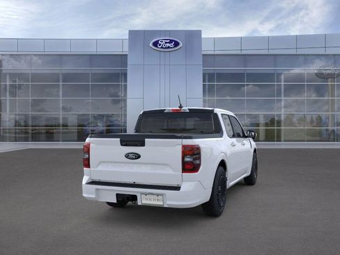 New 2025 Ford Maverick Lobo image 8