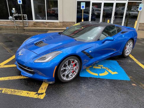 Used 2016 Chevrolet Corvette Stingray Coupe w/ 2LT Preferred Equipment Group RWD image 2