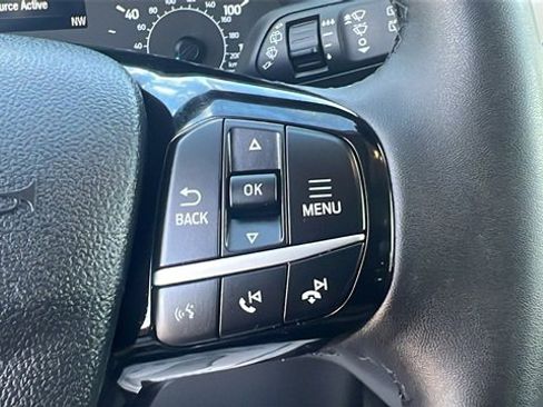 Certified 2022 Ford Escape SE w/ Cold Weather Package image 21