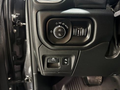Used 2019 RAM 1500 Laramie w/ Sport Appearance Package image 38
