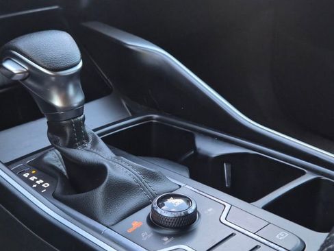 Certified 2023 Kia Sorento LX image 28