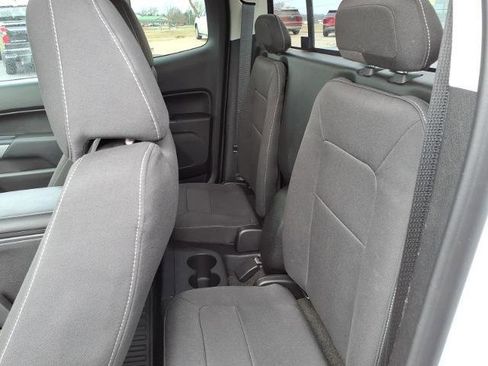 Used 2018 Chevrolet Colorado LT w/ LT Convenience Package image 9