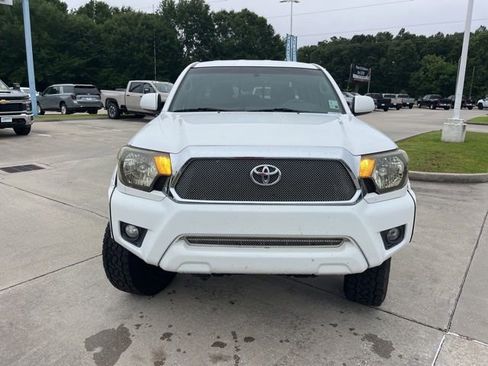 Used 2012 Toyota Tacoma PreRunner w/ TRD Off-Road Pkg RWD image 12