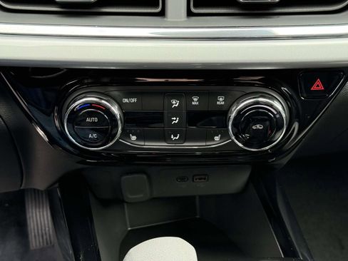 New 2026 Chevrolet Trax LT w/ Driver Confidence Package image 11