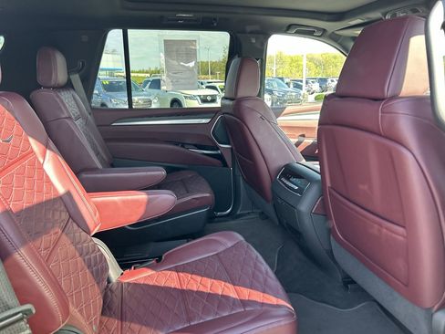 Used 2025 Cadillac Escalade Premium Luxury w/ Touring Package AWD/4WD image 18